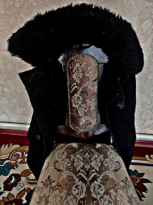 Тулуп, Чёрный, Кара тон