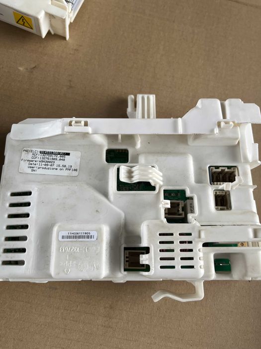 Пералня AEG 9 кг 1400 об 9-та серия на части