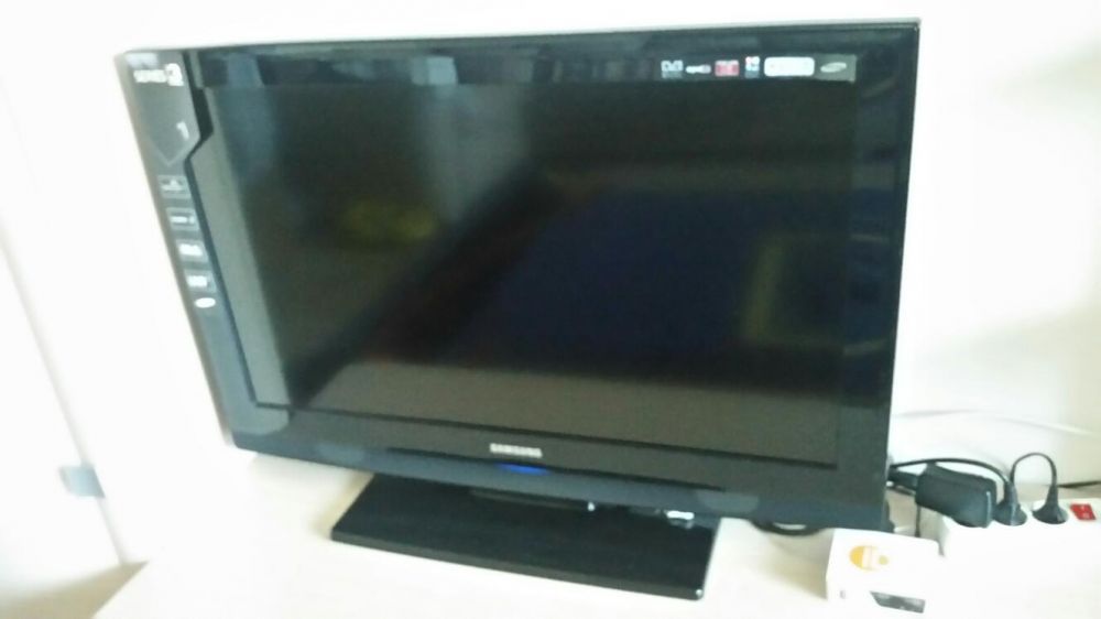 Телевизор Самсунг обмен на смартфон.