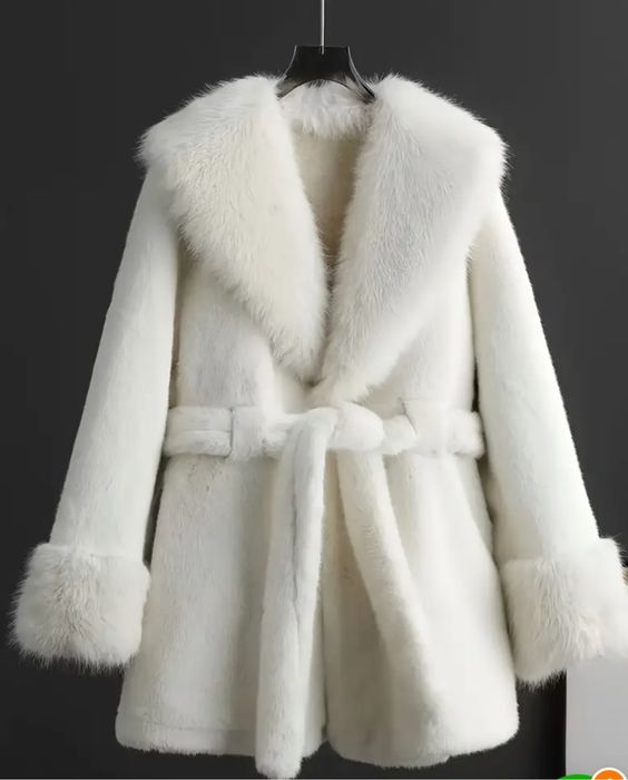 Палта от най-висок клас еко кожа. Различни цветове. Розов, бял и кафяв