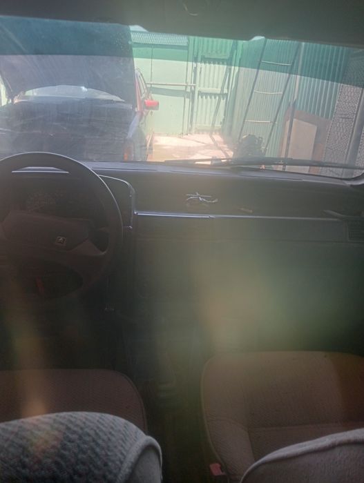 Продам машину в среднем состоянии