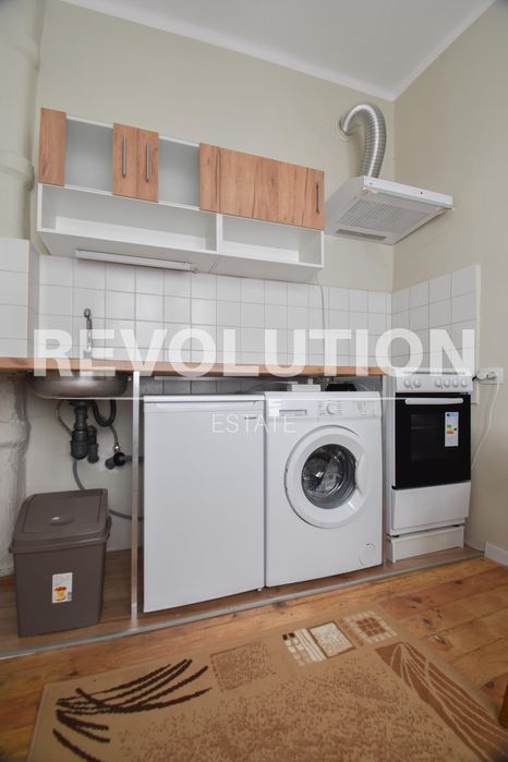 Дава се под наем Двустаен апартамент в София, Център - 64 кв.м за 700 € - Снимка #2