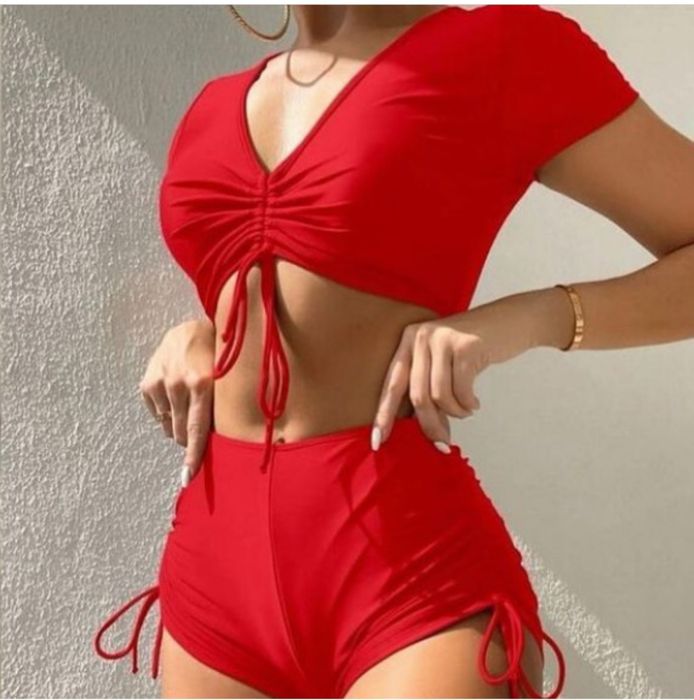 Продам купальник