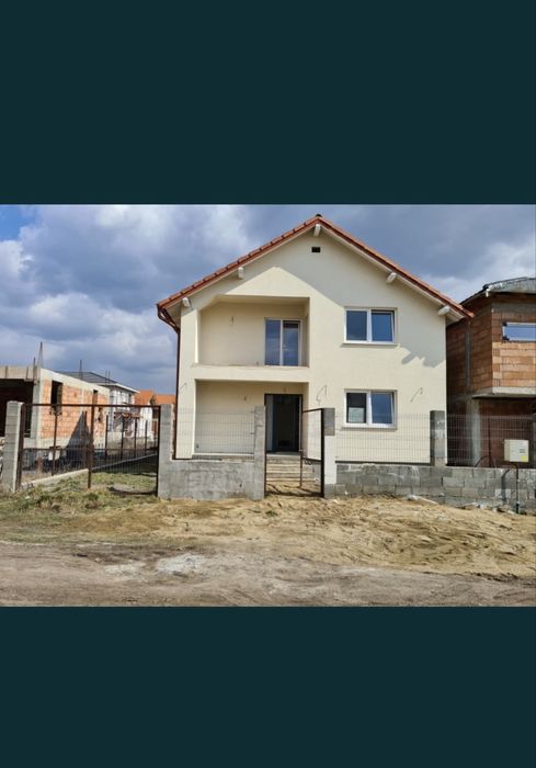 Casă nouă de vânzare in Campia Turzii cartier Șarât