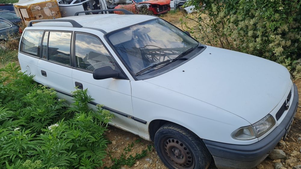 Опел Астра ф 1.7 Тд , Opel Astra F 1.7 TD На Части !!!