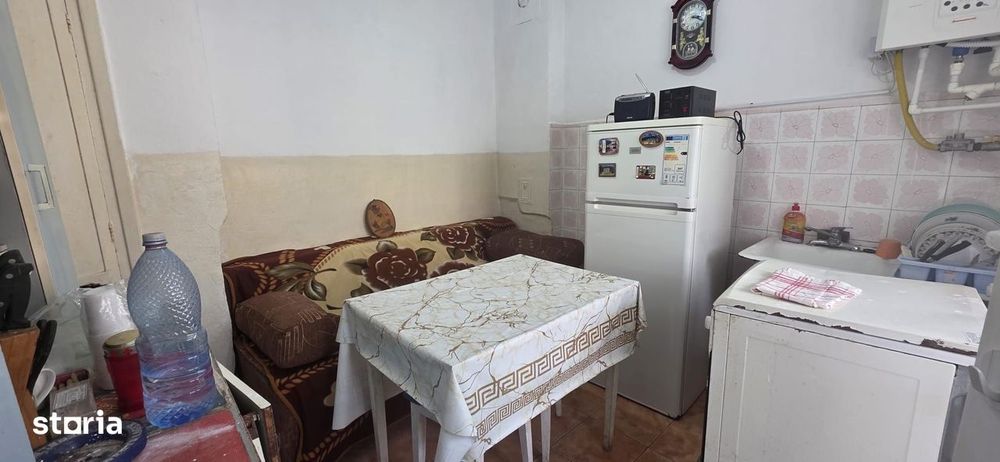 Ocazie ! Centru Piata Unirii 2 Camere 2 Balcoane Etaj 1 Boxa 76.500 E