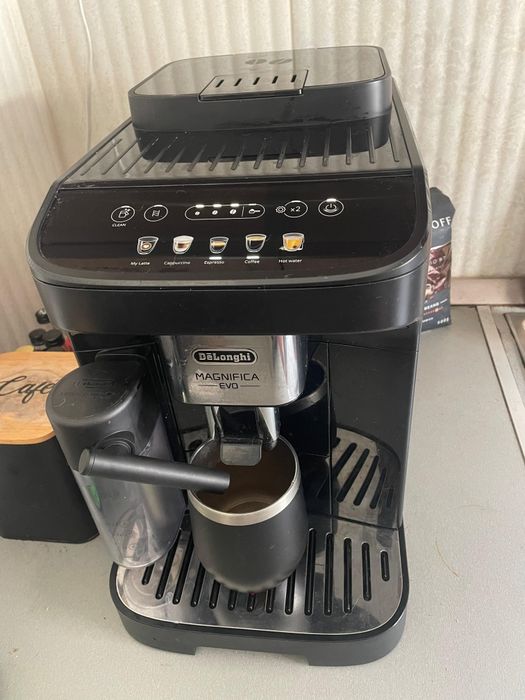 Espressor automat De’Longhi Magnifica Evo Milk