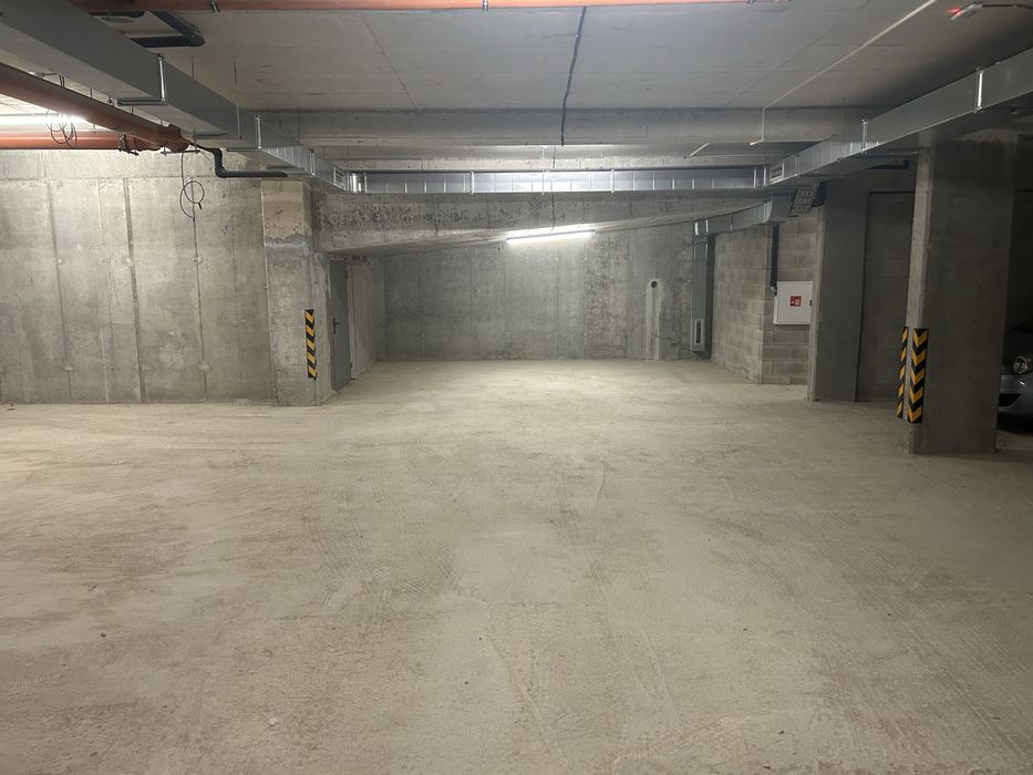 Дава се под наем Гараж / Паркомясто в Варна, Автогара - 15 кв.м за 30600 € - Снимка #5