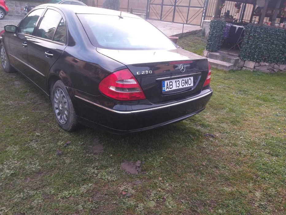 Mercedes Benz E 220 diesel