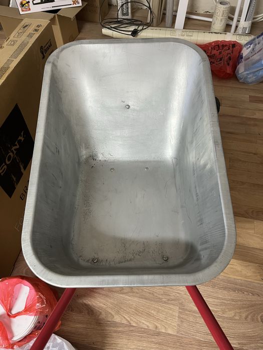 Продам тачки строительные