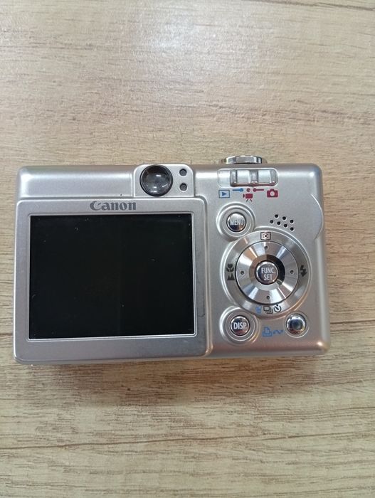Фотоапарат Канон IXUS 40