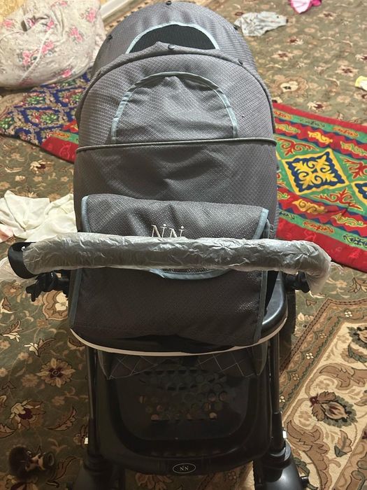 Коляска новый срочно продается