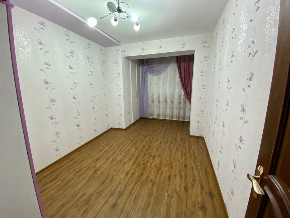 Продаётся квартира  Ц квартал, 5x комнат 131м2, Банковский дом
