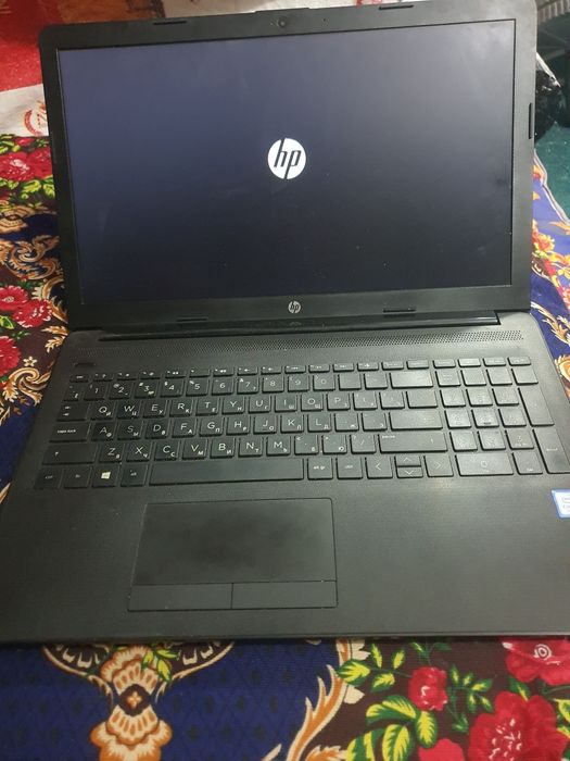 HP noutbuk, ofis ishlari va oʻqish uchun munosib noutbuk