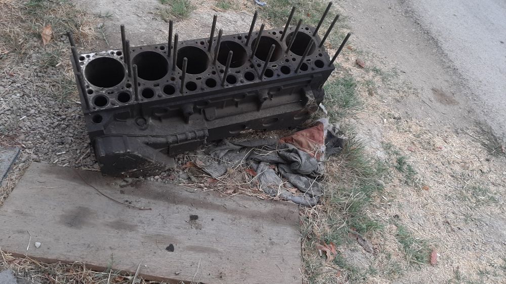 Мотор HOWO 615 продаю