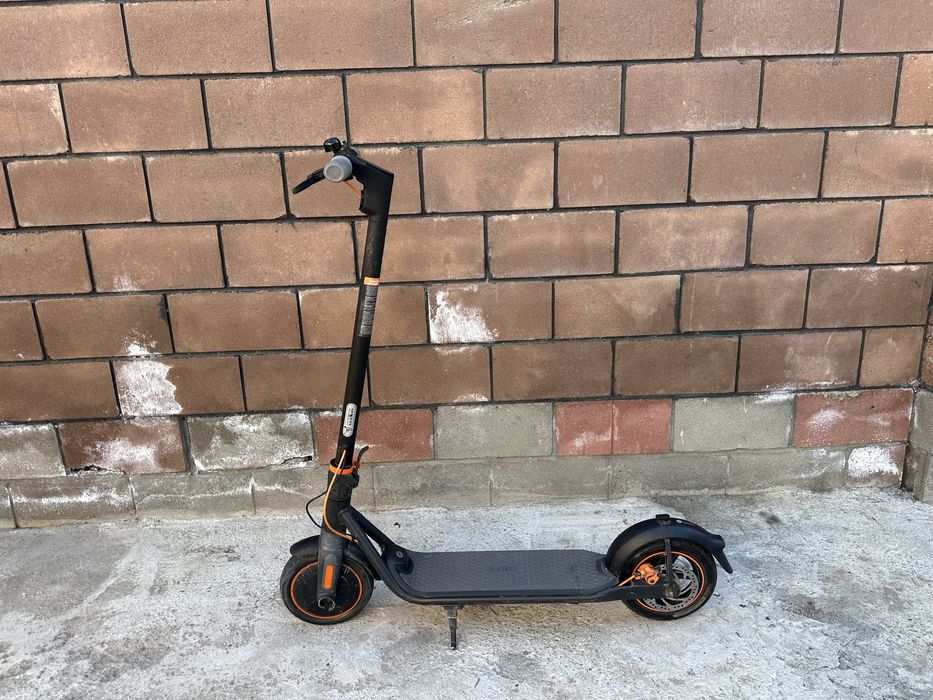 пррдам электросамокат Ninebot Kickscooter F40