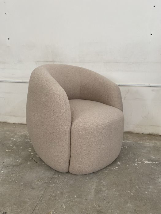 Кресло ткань букле удобная