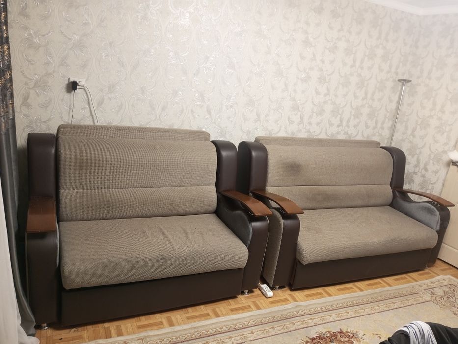 Диван в зал 2 шт