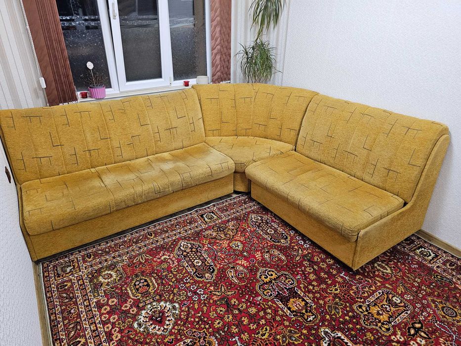 Ъглов диван разтегателен