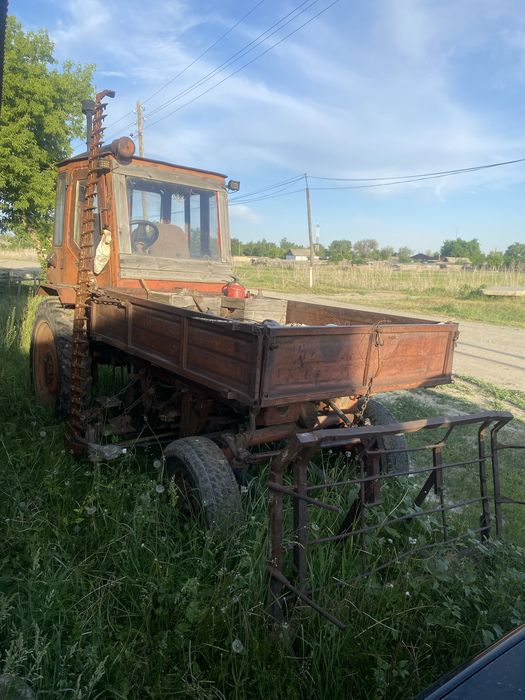 Продам траткор т-16
