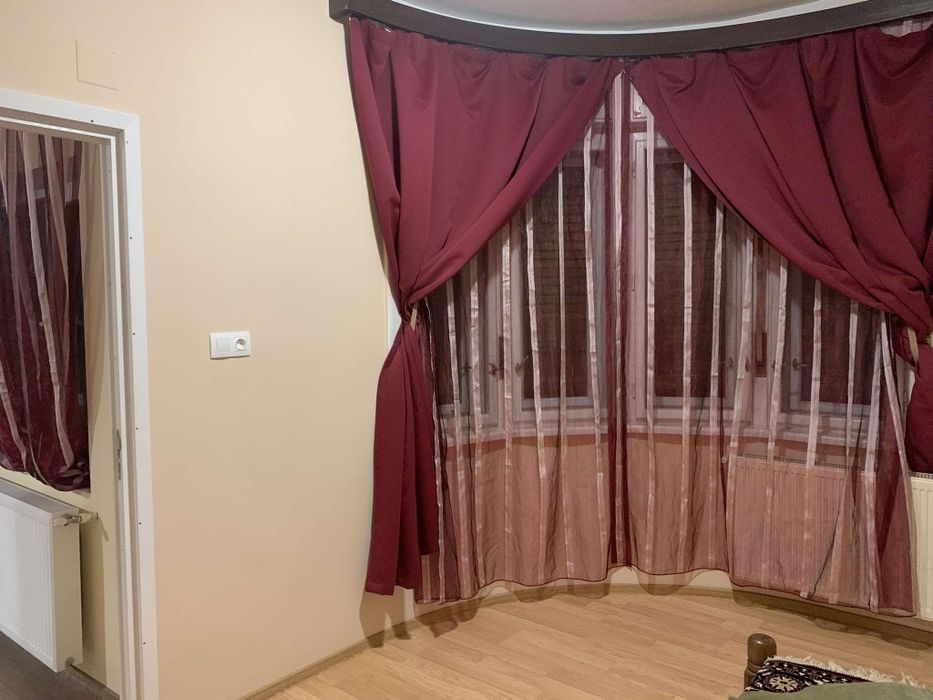 Dau în chirie spațiu pentru diferite servicii în or. Miercurea Nirajul