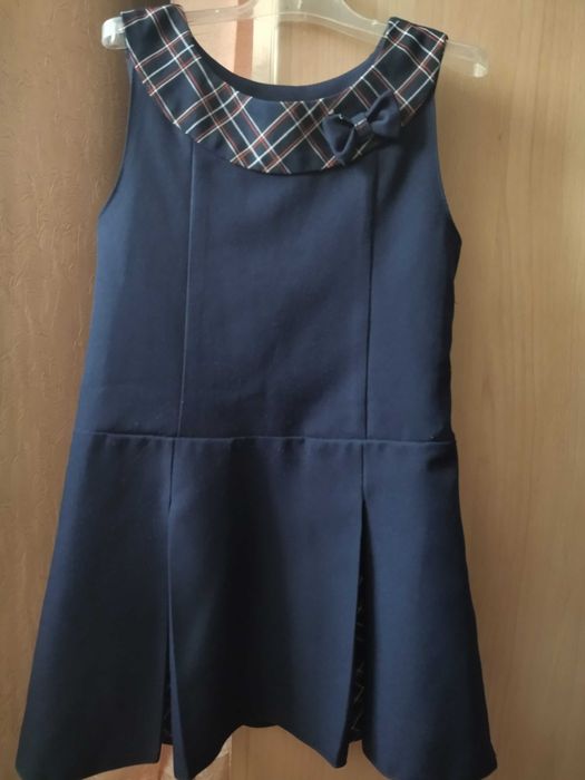 Форма школьная - сарафан 6-7 лет