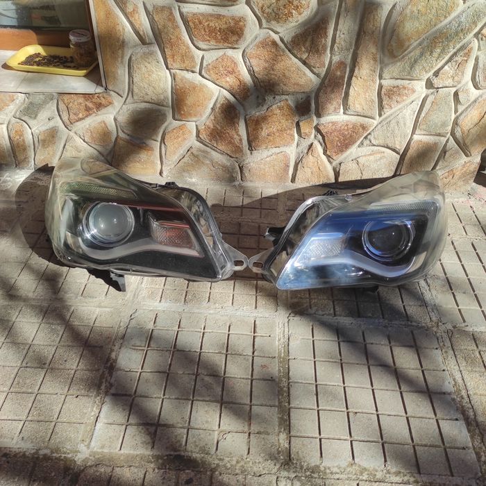 Opel Insignia Фарове