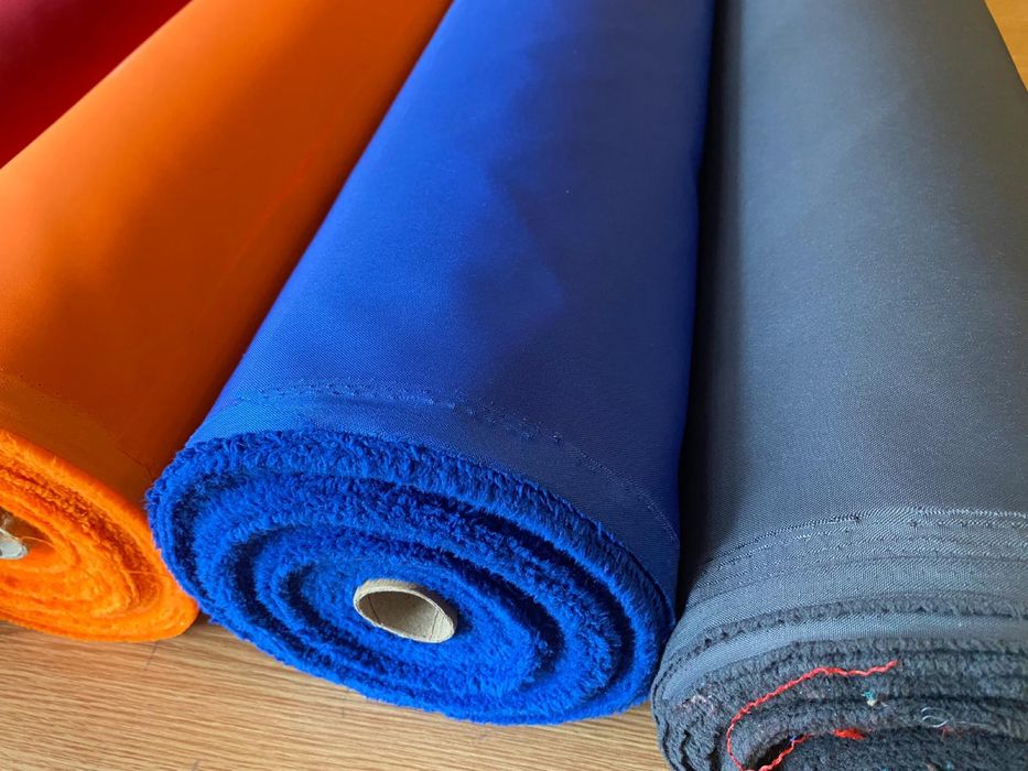 Material impermeabil