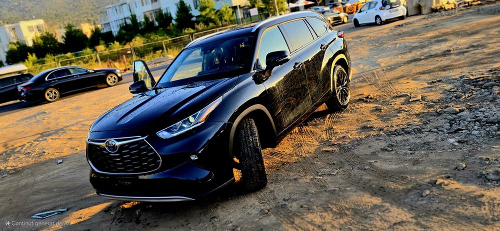 Toyota Highlander Luxury All Black