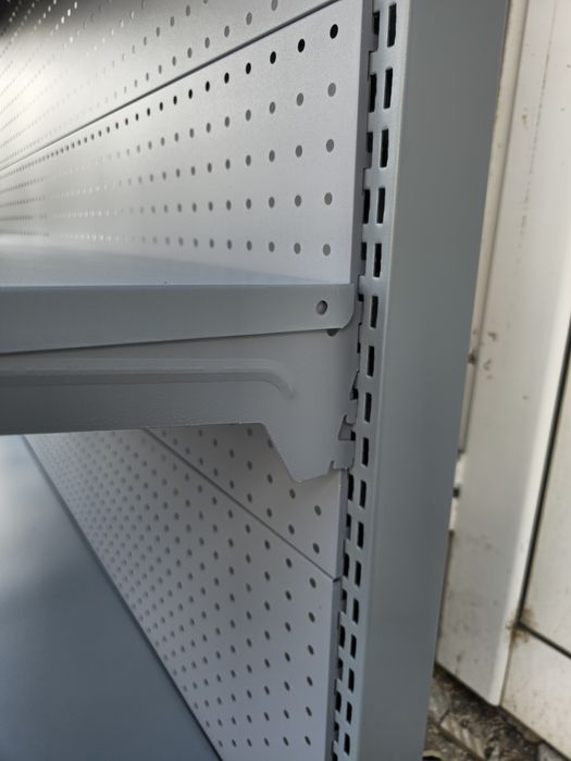 Крайстенен стелаж Островен стелаж магазин търговско оборудване