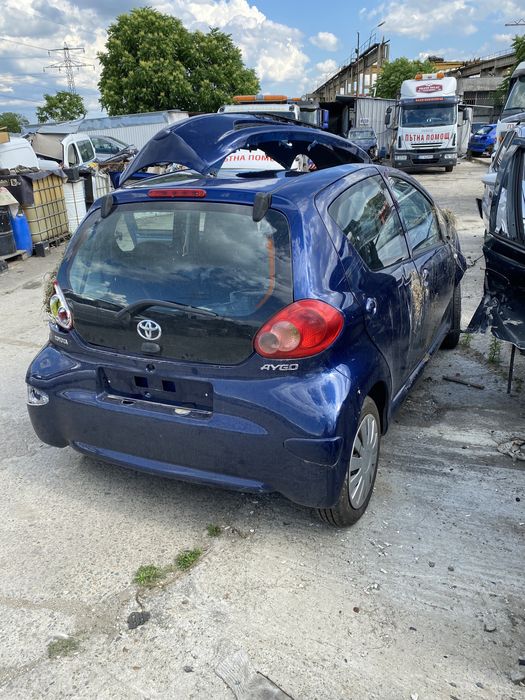 Тойота Айго/ Toyota Aygo 1.0 на части