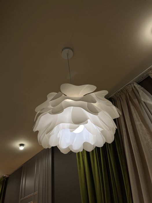 Продается люстры в отличном состояний