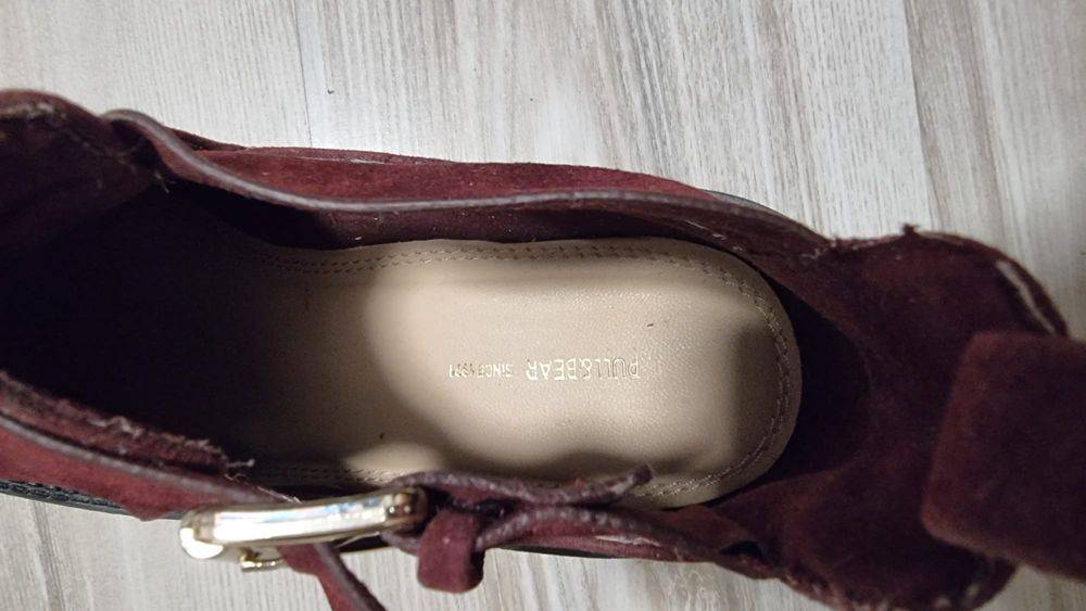 Pantofi vișinii PULL&BEAR