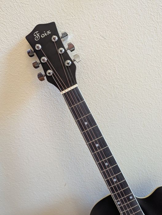 Гитара акустическая