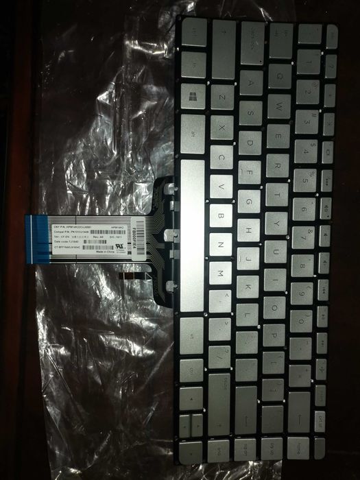 Подам новую клавиатуру для ноутбука
