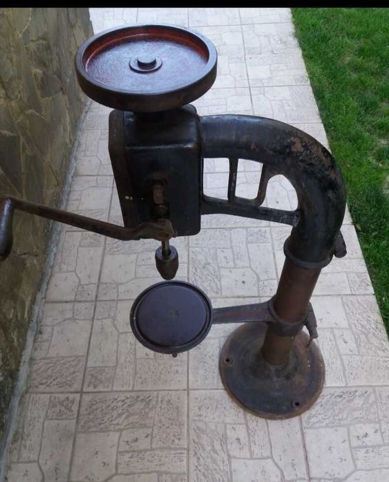 Antichitati - Masina de gaurit