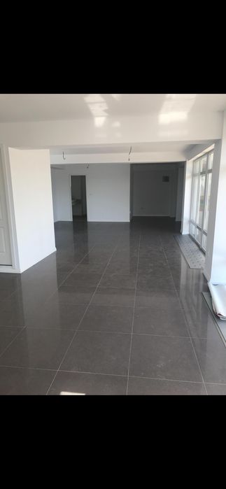 Închiriez spațiu comercial ultracentral