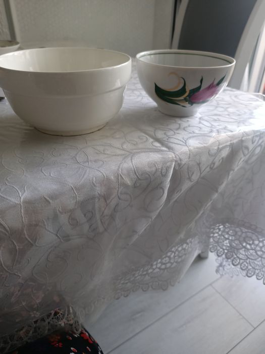 Продам посуду в хорошем количестве