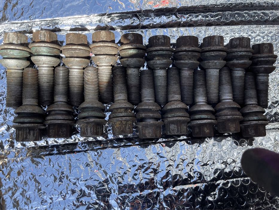 Болты колесные мерс бмв