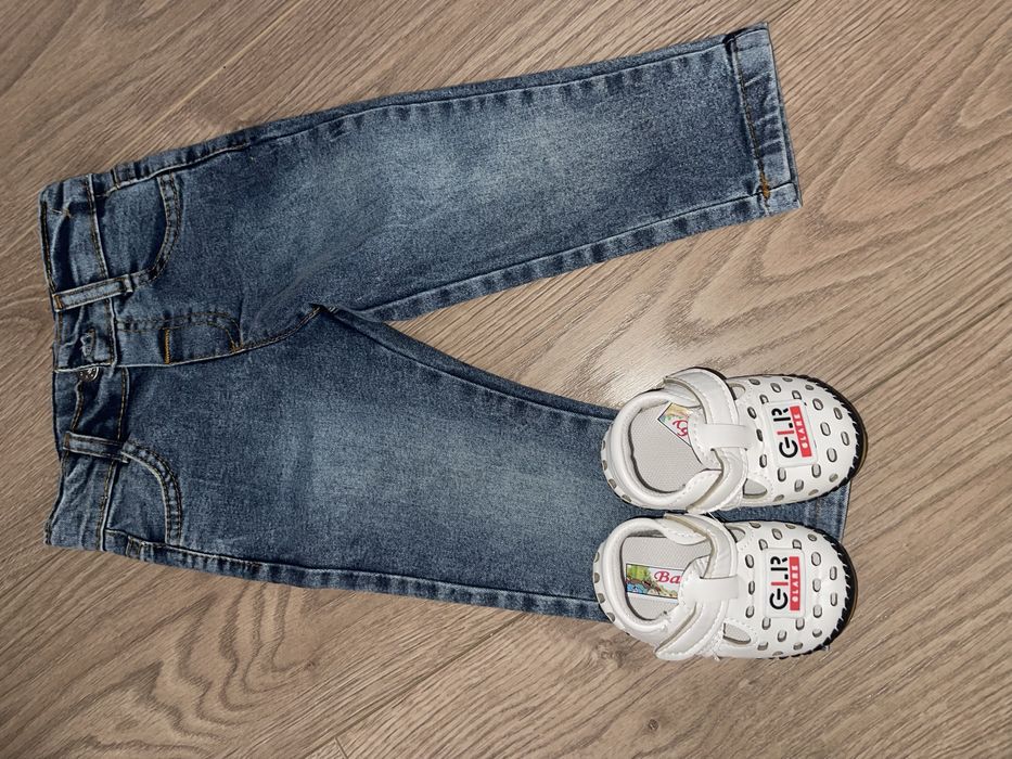 Джинсы детские две пары