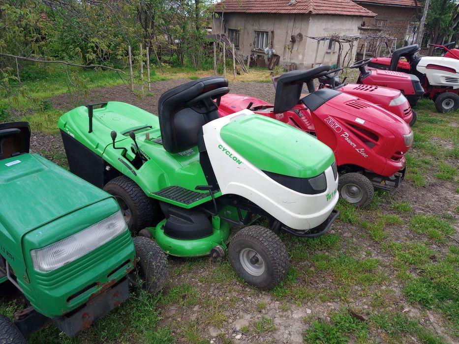 ТРАКТОРНИ КОСАЧКИ.Голям брой трактори.Косачки за трева