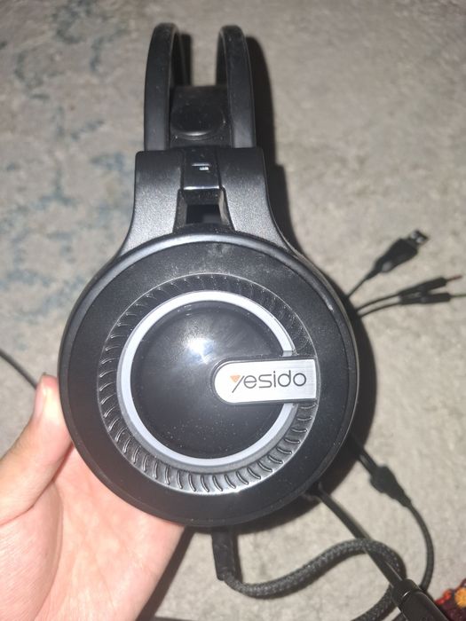 Игровой наушники ещё новый отличный  состояний