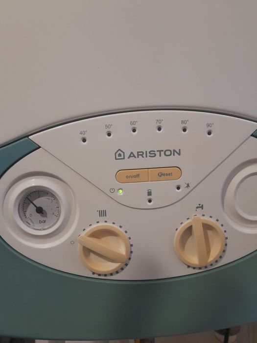 Centrala Ariston pe gaz