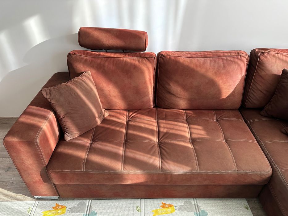 Разтегателен ъглов диван