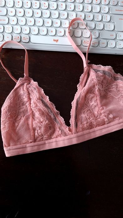 Set de 3 sutiene de dantela necaptusite