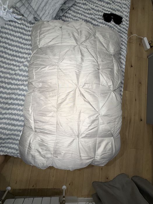 продам подушку новую