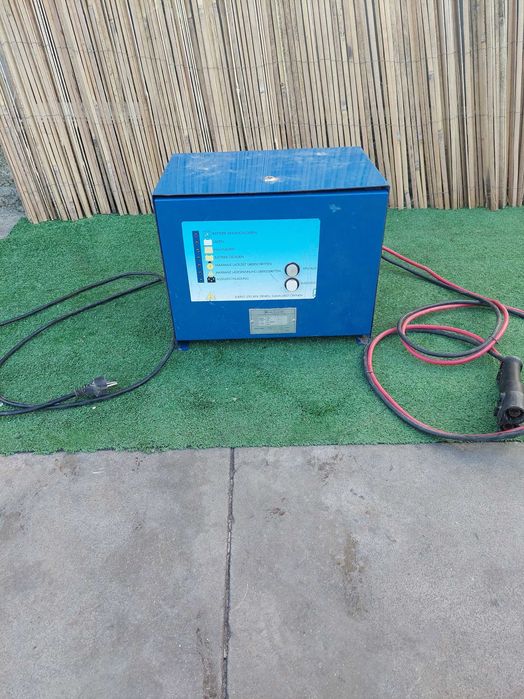 Зарядно монофазно  24V 40 A