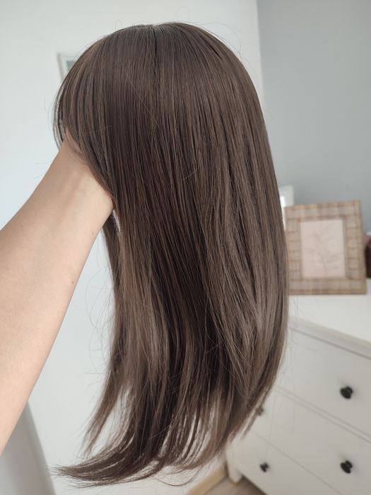 Дамски перуки боб