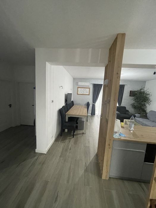 Casă de vâzare - ideală pentru investiție |4 apartamente|teren 820mp|