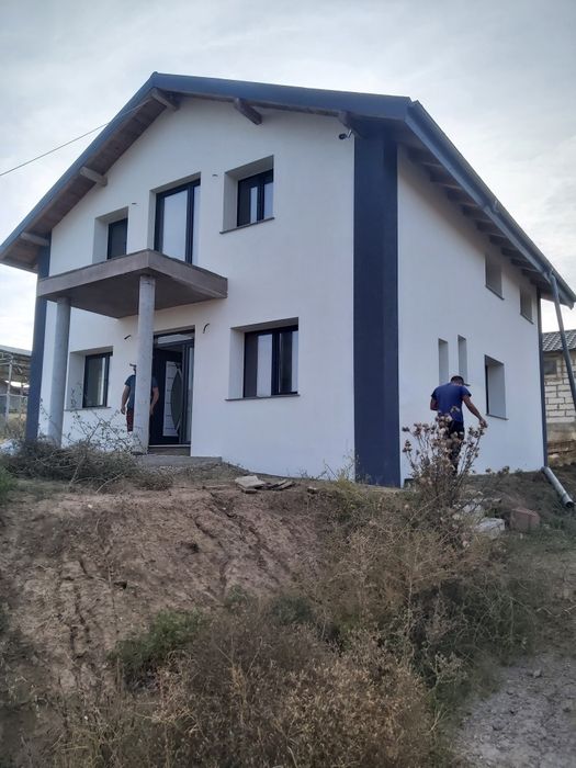 Finisaje interioare și exterioare